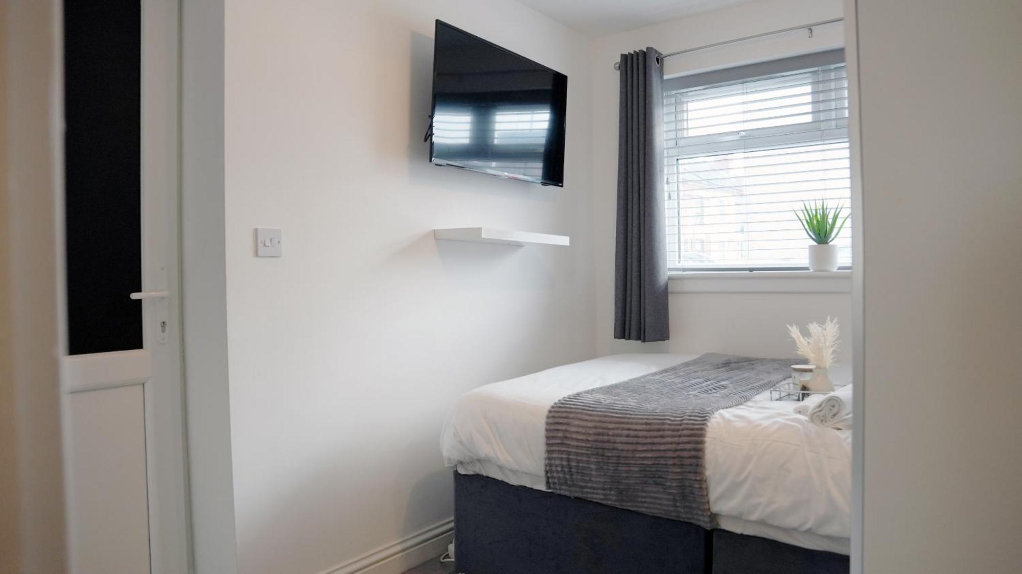 City Centre House, Parking With Ev, Free Wifi, Netflix كوفنتري المظهر الخارجي الصورة