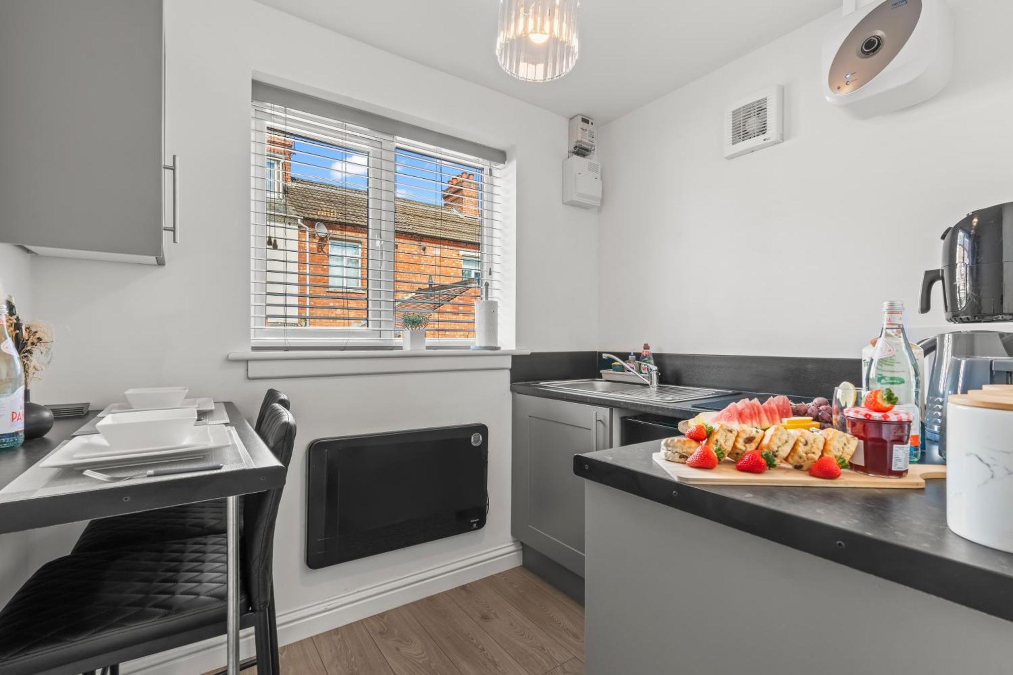 City Centre House, Parking With Ev, Free Wifi, Netflix كوفنتري المظهر الخارجي الصورة